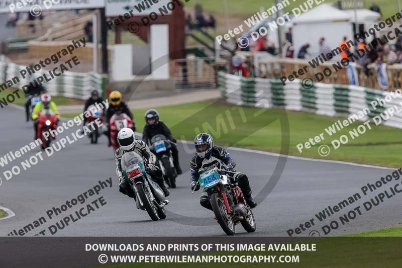 Vintage motorcycle club;eventdigitalimages;mallory park;mallory park trackday photographs;no limits trackdays;peter wileman photography;trackday digital images;trackday photos;vmcc festival 1000 bikes photographs